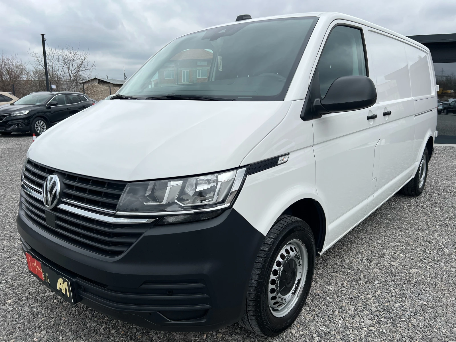VW Transporter 2.0TDI ДЪЛГА БАЗА/ДВЕ СТРАНИЧНИ ВРАТИ/196569км./