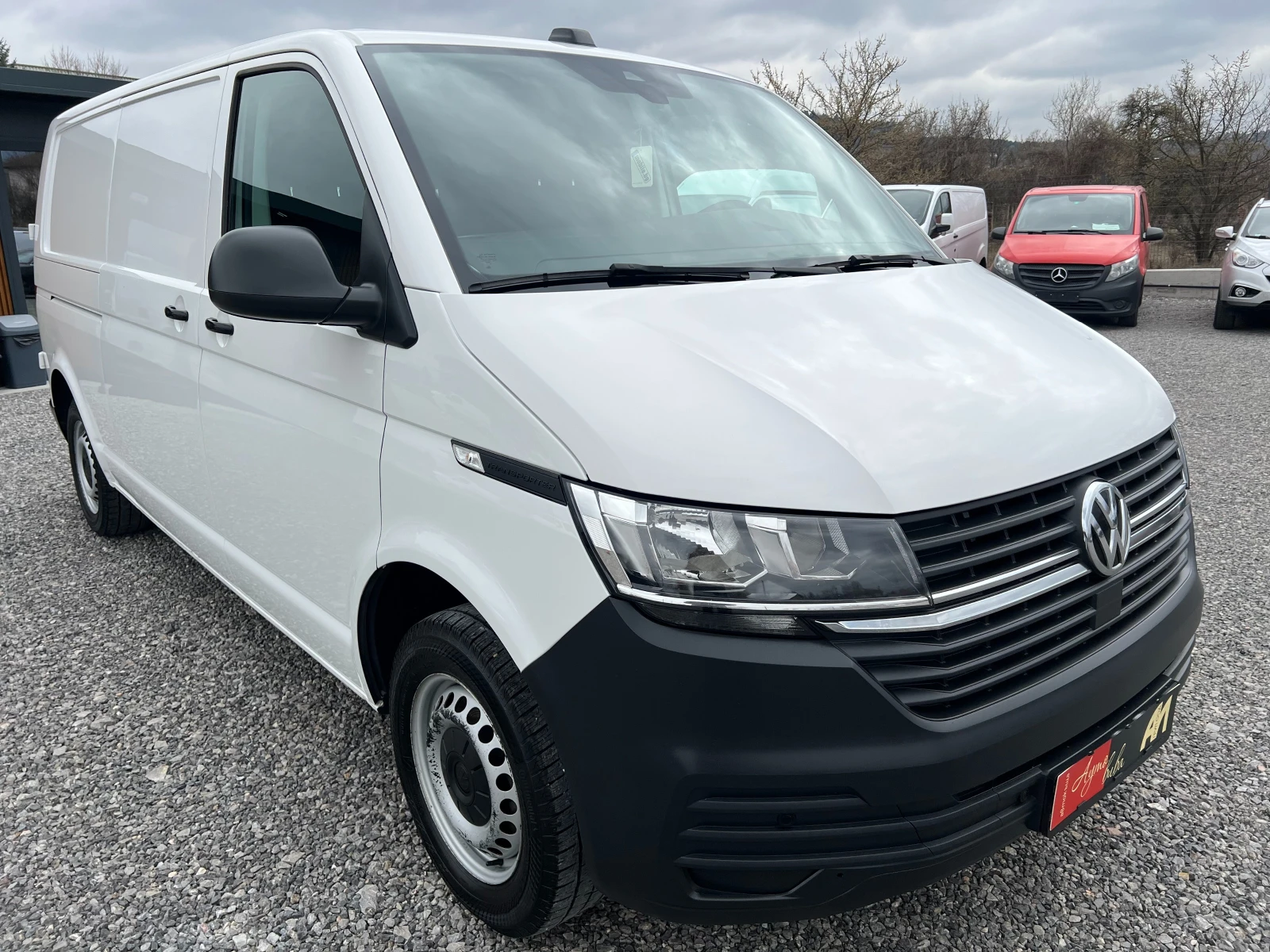 VW Transporter 2.0TDI ДЪЛГА БАЗА/ДВЕ СТРАНИЧНИ ВРАТИ/196569км./, снимка 7 - Бусове и автобуси - 53955890