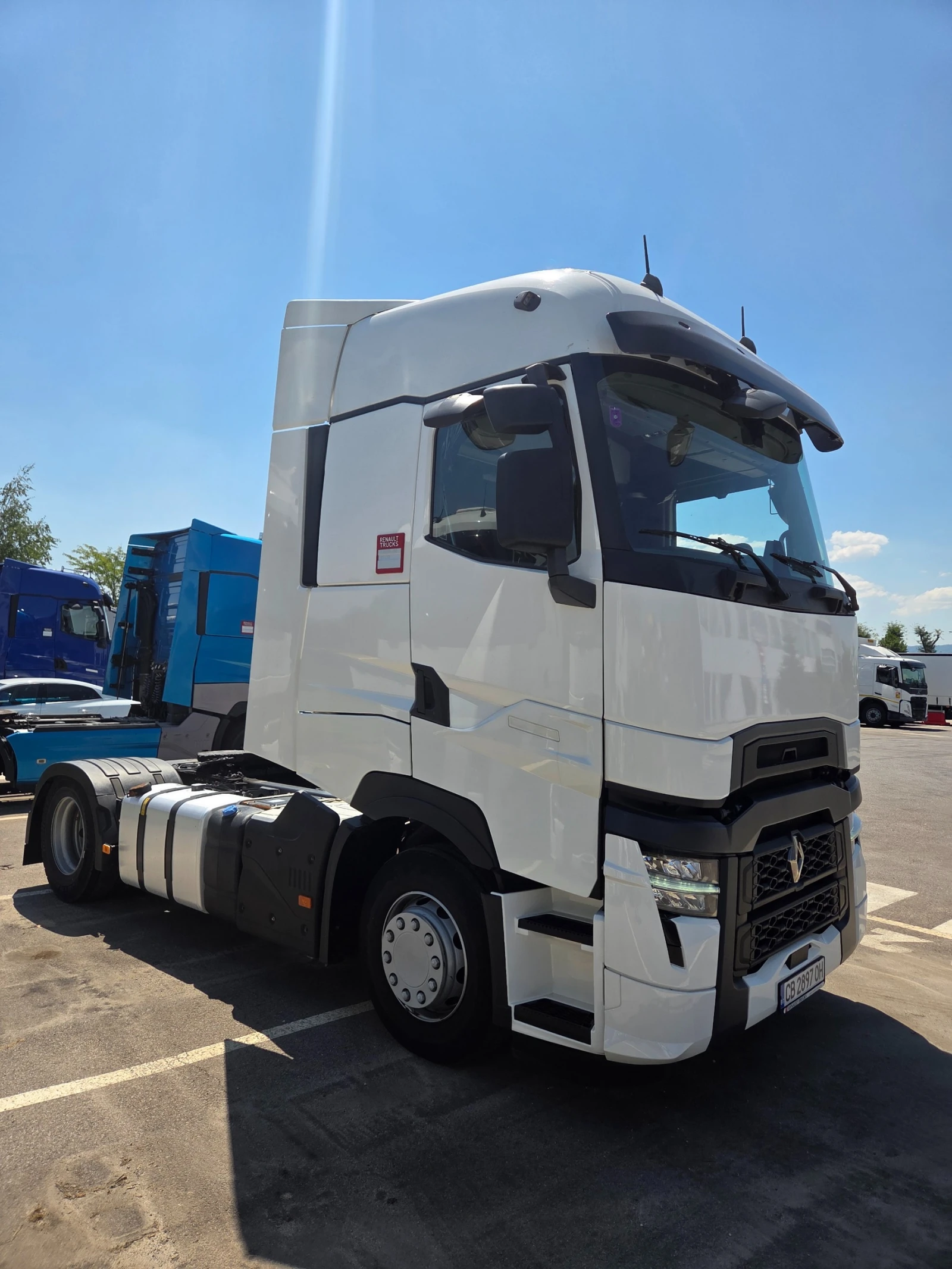 Renault T Стандартен, снимка 2 - Камиони - 55540838