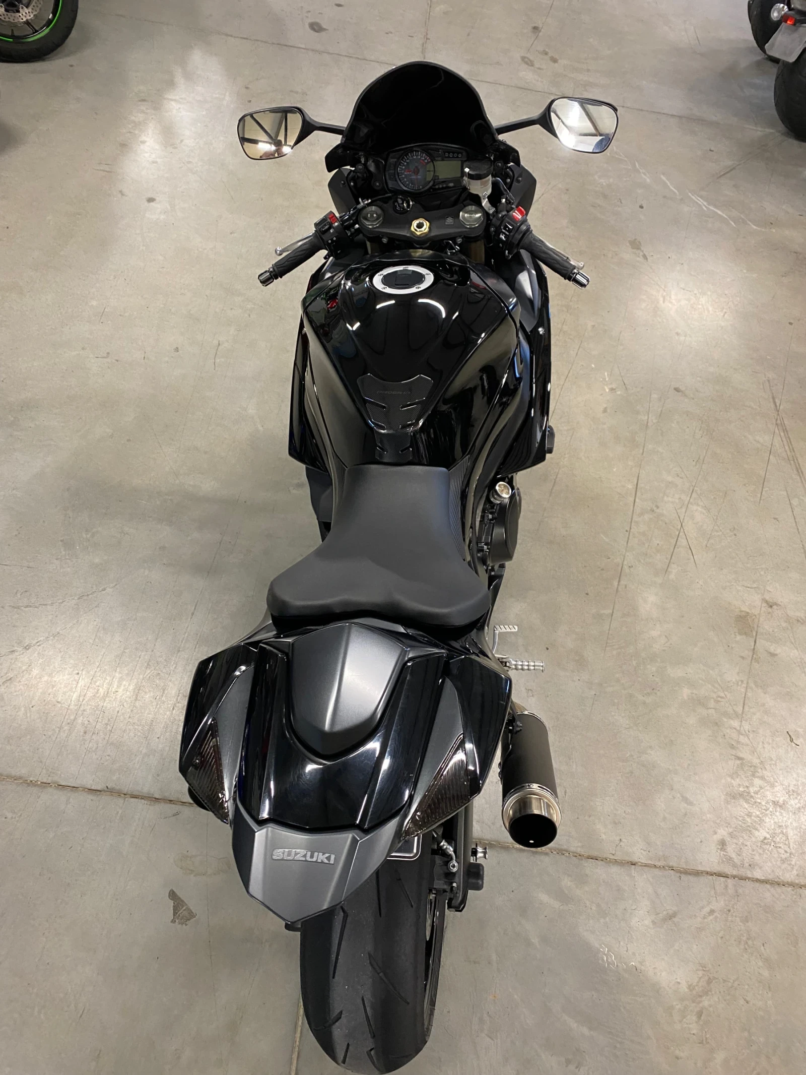 Suzuki Gsxr 1000 L0 | Mobile.bg   13