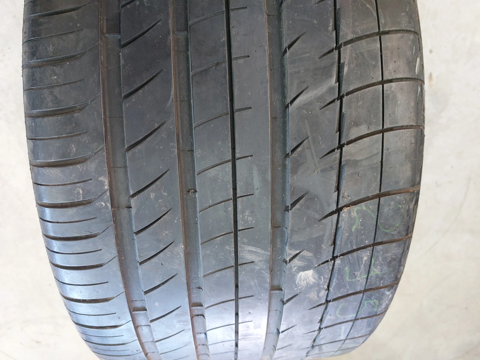 ���� 295/30R19 | Mobile.bg � ����������� 2