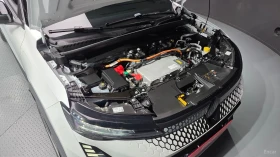 Renault Scenic  Iconic Long Range FWD, снимка 6
