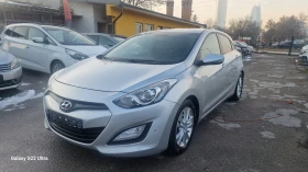 Hyundai I30 1.6i Premium Автоматик Кожа Парктроник Подгрев, снимка 3