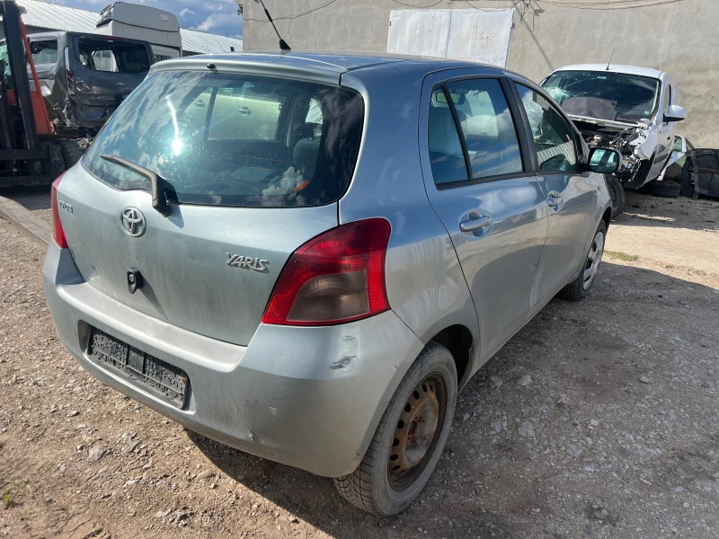 Toyota Yaris 1.4D4D, снимка 3 - Автомобили и джипове - 45715670