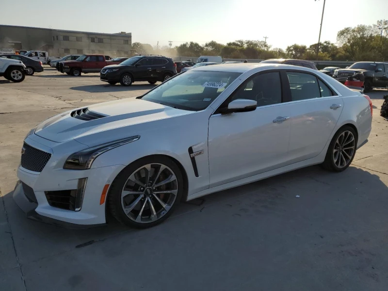 Cadillac Cts V/ КОМПРЕСОР, снимка 1 - Автомобили и джипове - 47891104