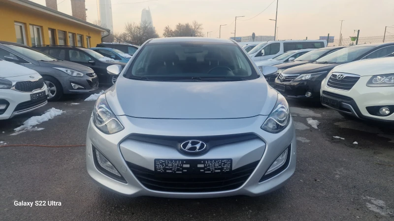 Hyundai I30 1.6i Premium Автоматик Кожа Парктроник Подгрев, снимка 2 - Автомобили и джипове - 48503906