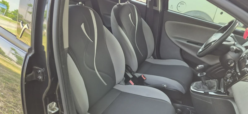 Lancia Ypsilon 1.2-70кс.КЛИМА, снимка 13 - Автомобили и джипове - 50632288