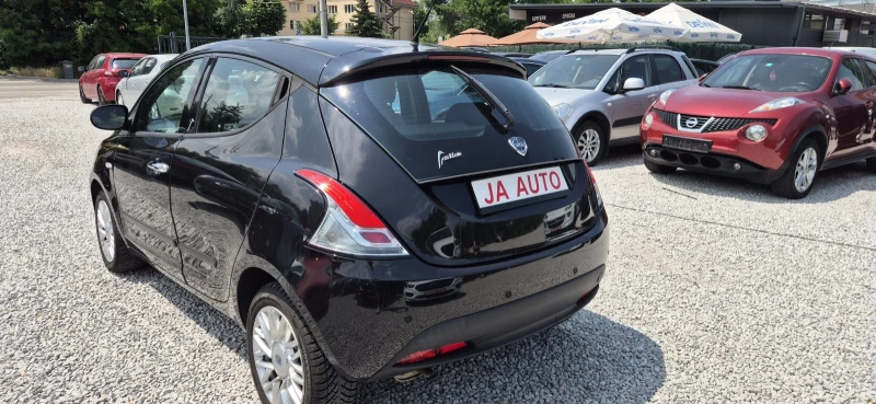 Lancia Ypsilon 1.2-70кс.КЛИМА, снимка 8 - Автомобили и джипове - 50632288