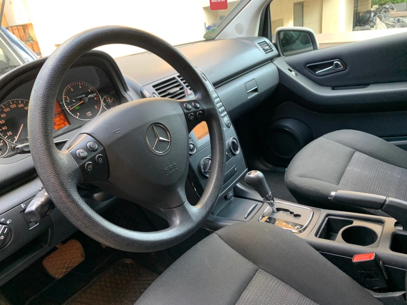 Mercedes-Benz A 160 face-lift-2010-automatic-Germany, снимка 14 - Автомобили и джипове - 52206571