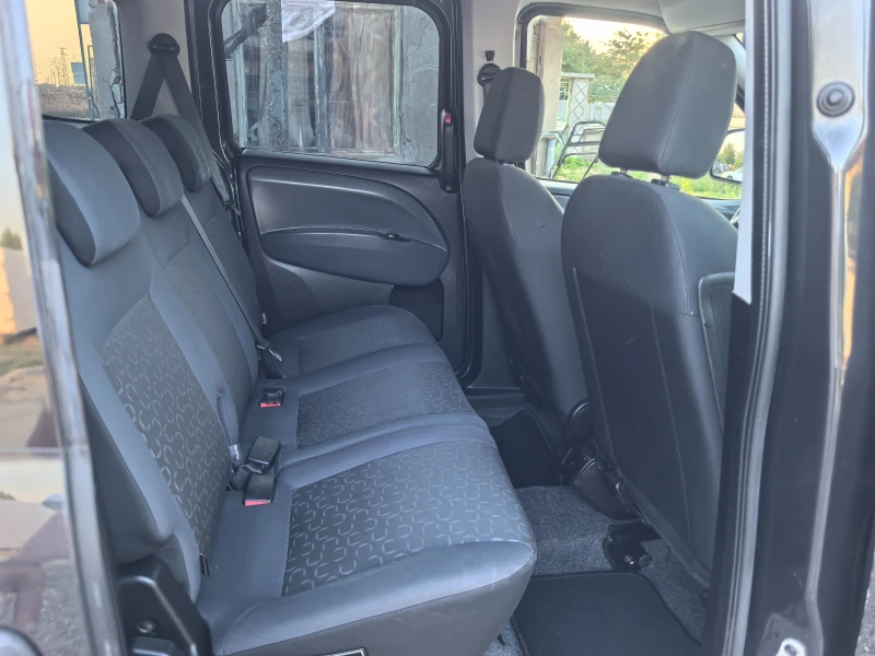 Fiat Doblo 1.6MJet, снимка 12 - Автомобили и джипове - 51599643