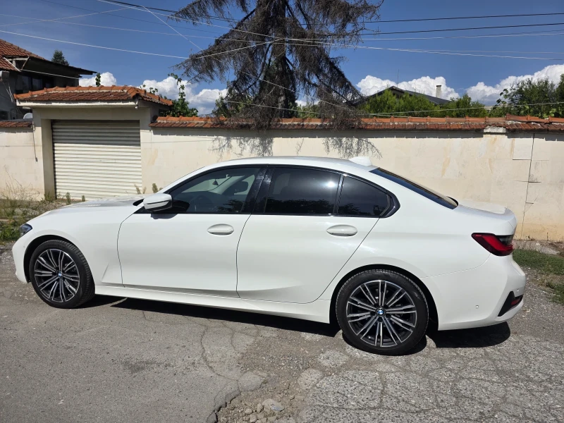 BMW 320 Mild hybrid, снимка 8 - Автомобили и джипове - 51598412