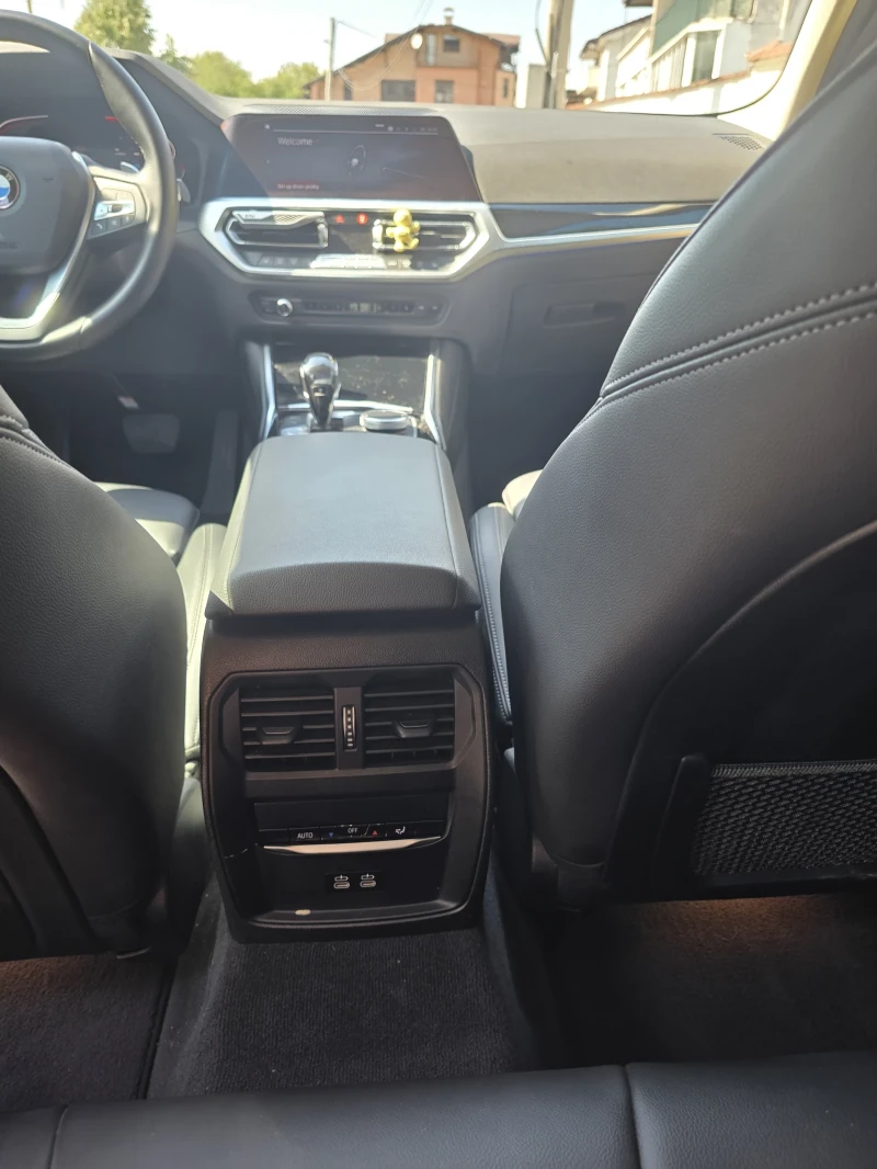 BMW 320 Mild hybrid, снимка 16 - Автомобили и джипове - 51598412