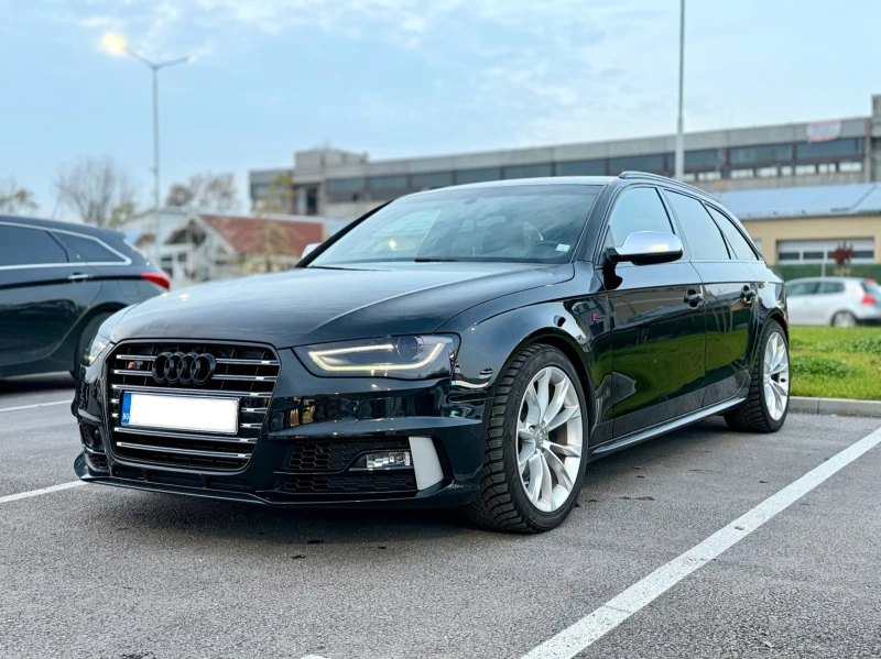 Audi A4 S-Line Competition Facelift