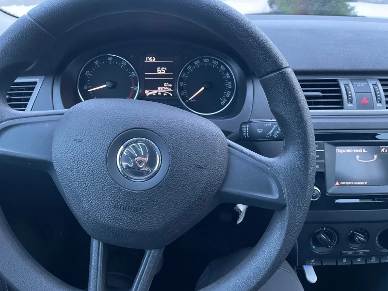 Skoda Rapid, снимка 9 - Автомобили и джипове - 53139378