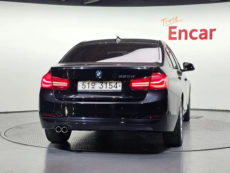 BMW 320 d, снимка 4 - Автомобили и джипове - 54592576