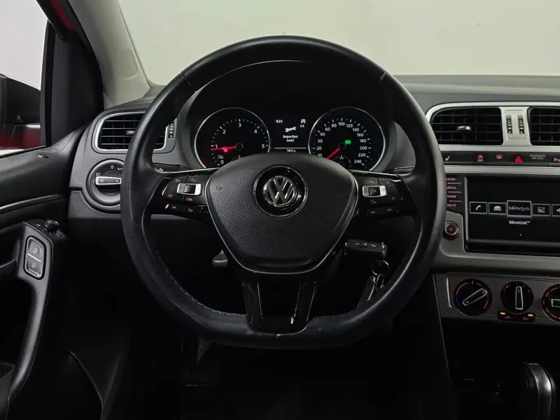 VW Polo 1.4 Tdi R-Line 5Th Generation, снимка 12 - Автомобили и джипове - 55111055