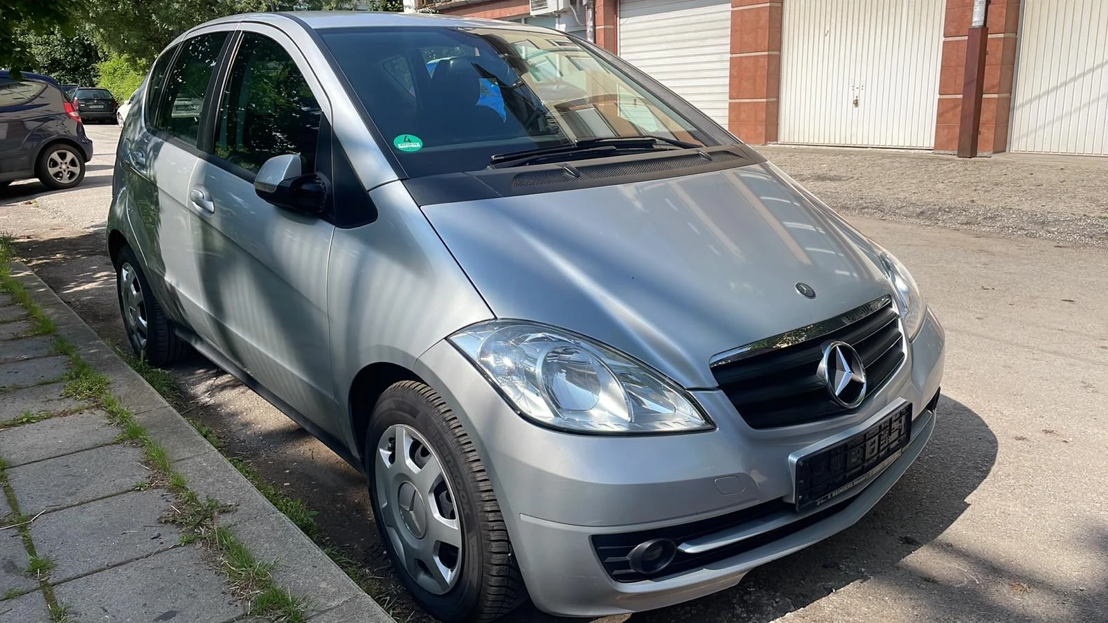Mercedes-Benz A 160 face-lift-2010-automatic-Germany - изображение 2