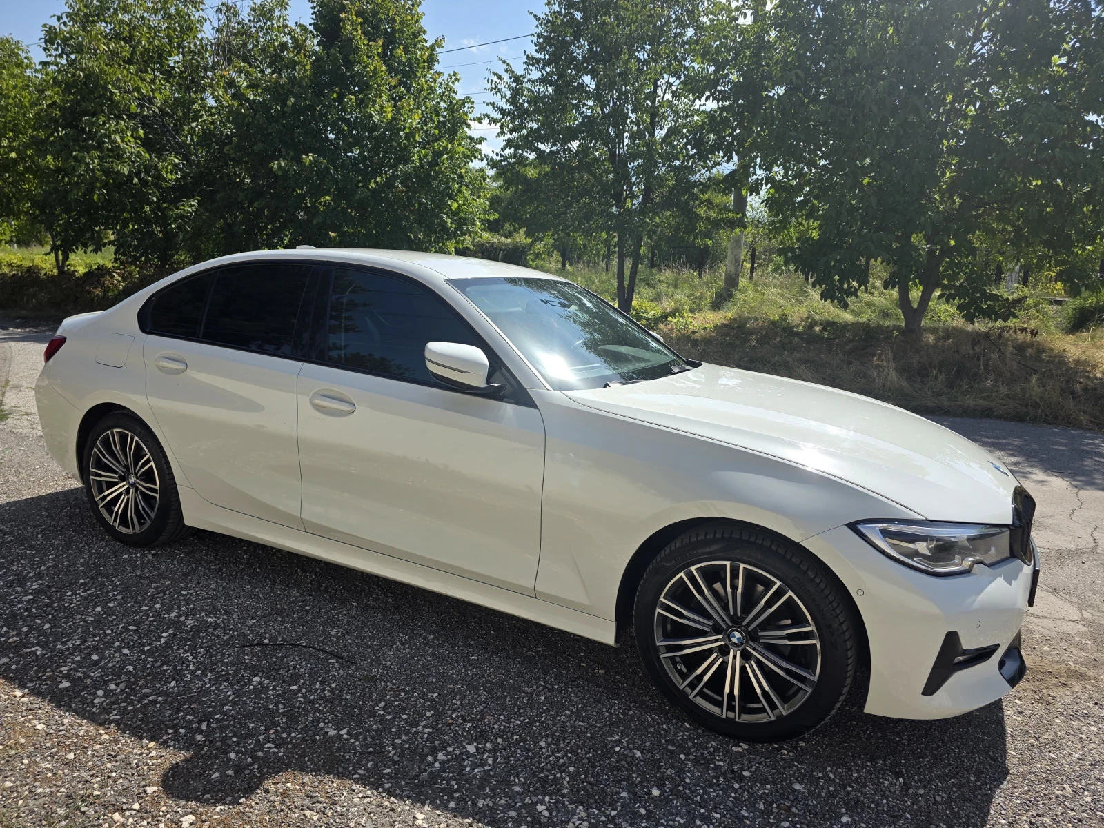 BMW 320 Mild hybrid | Mobile.bg   1