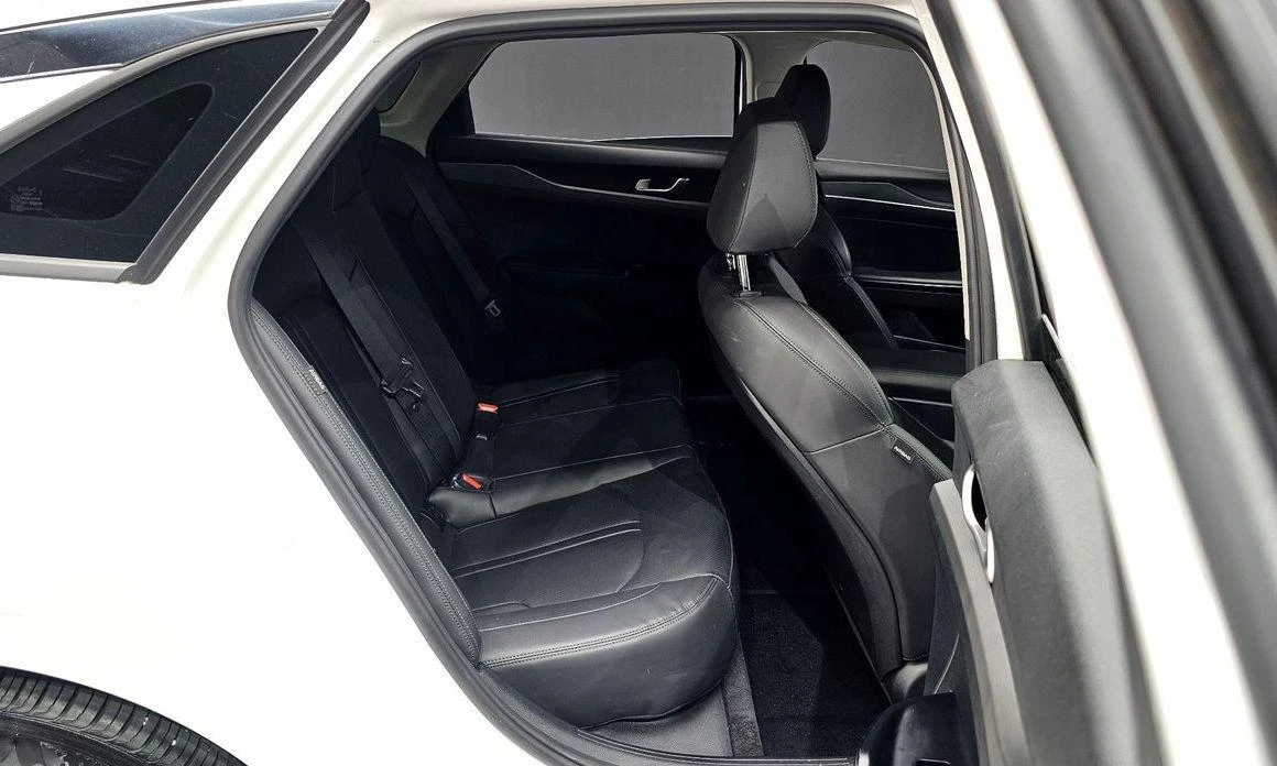 Kia K5 | Mobile.bg   11