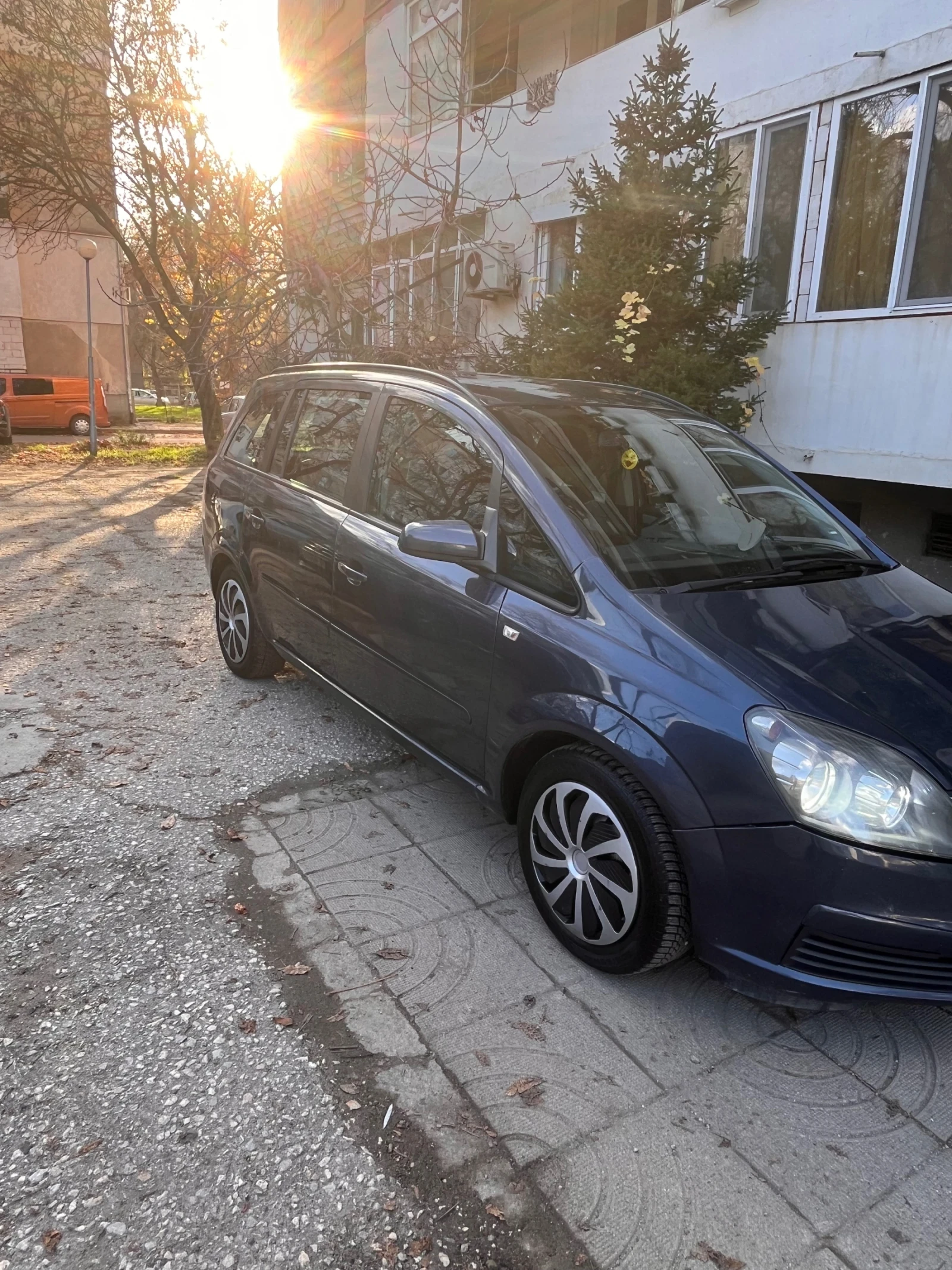 Opel Zafira  - изображение 7