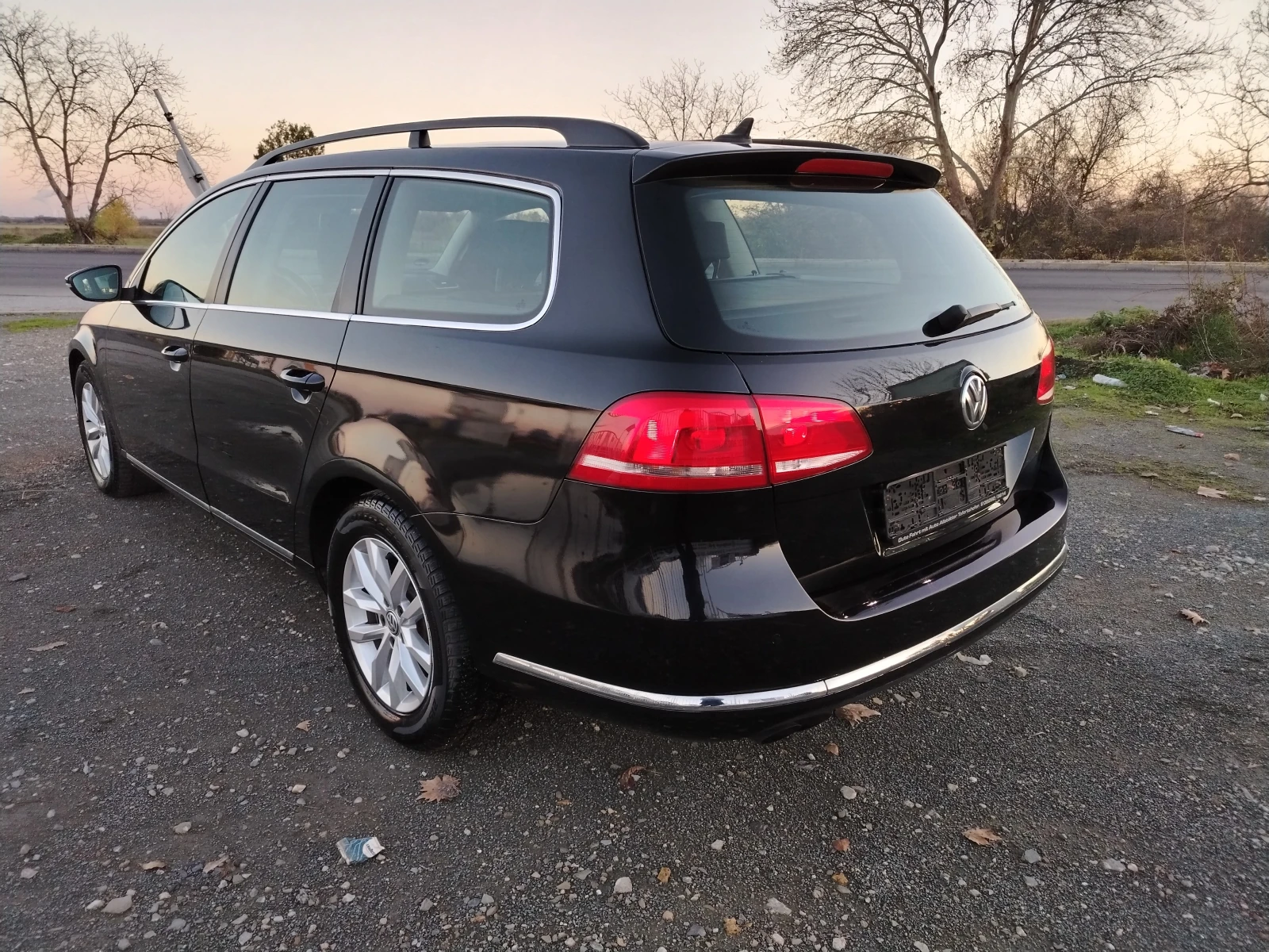 VW Passat 2.0-140 КС НАВИ/АВТОМАТИК/ЕВРО 5B - изображение 7