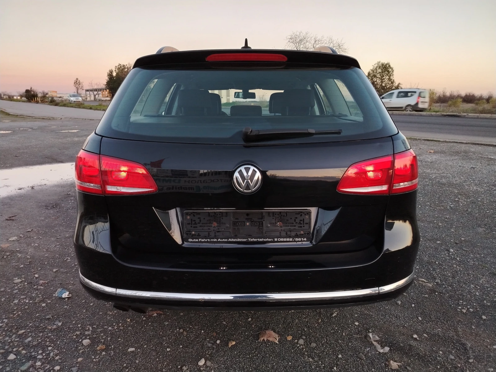 VW Passat 2.0-140 КС НАВИ/АВТОМАТИК/ЕВРО 5B - изображение 6