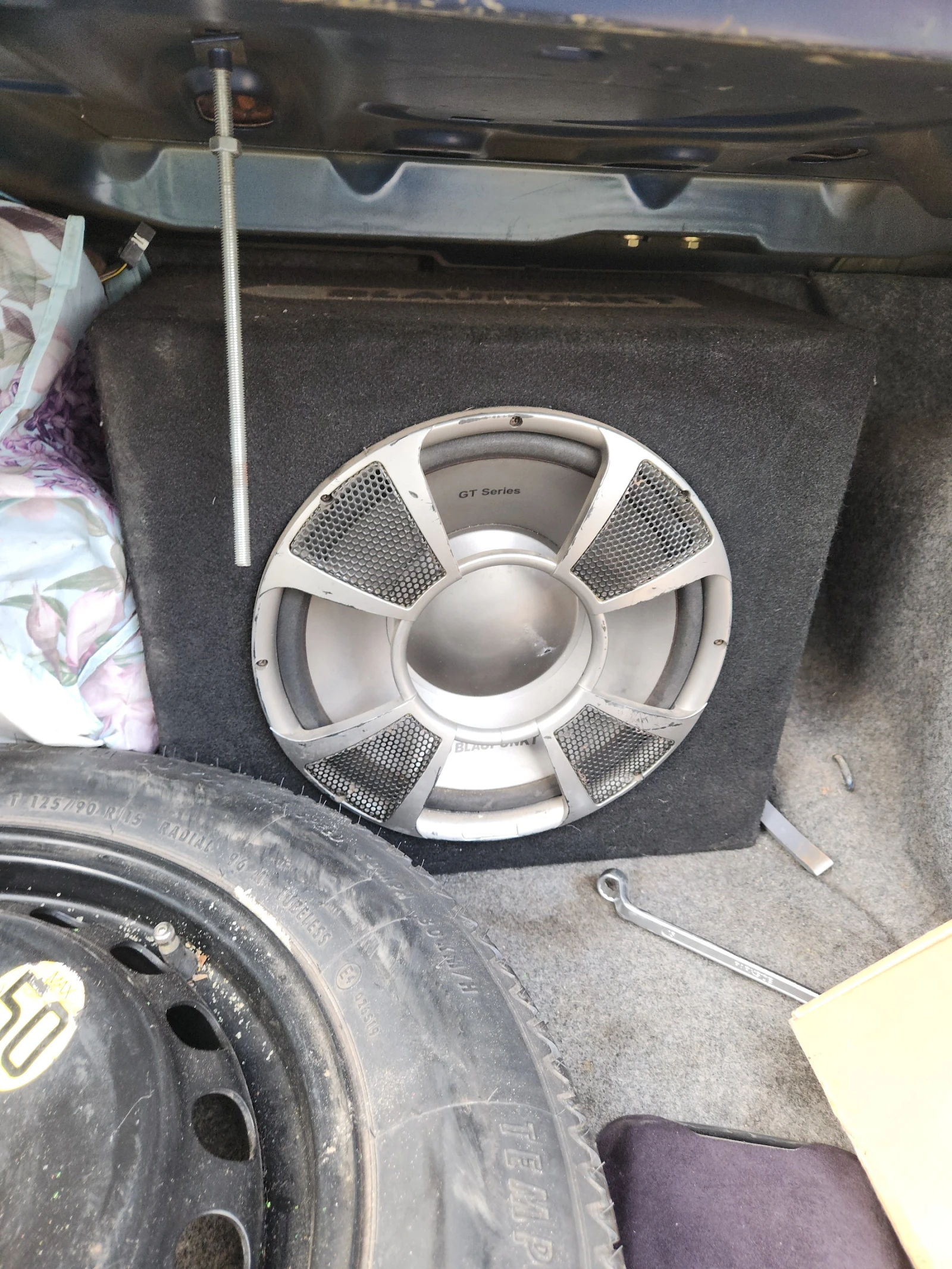 BMW 323 2.3 - изображение 7