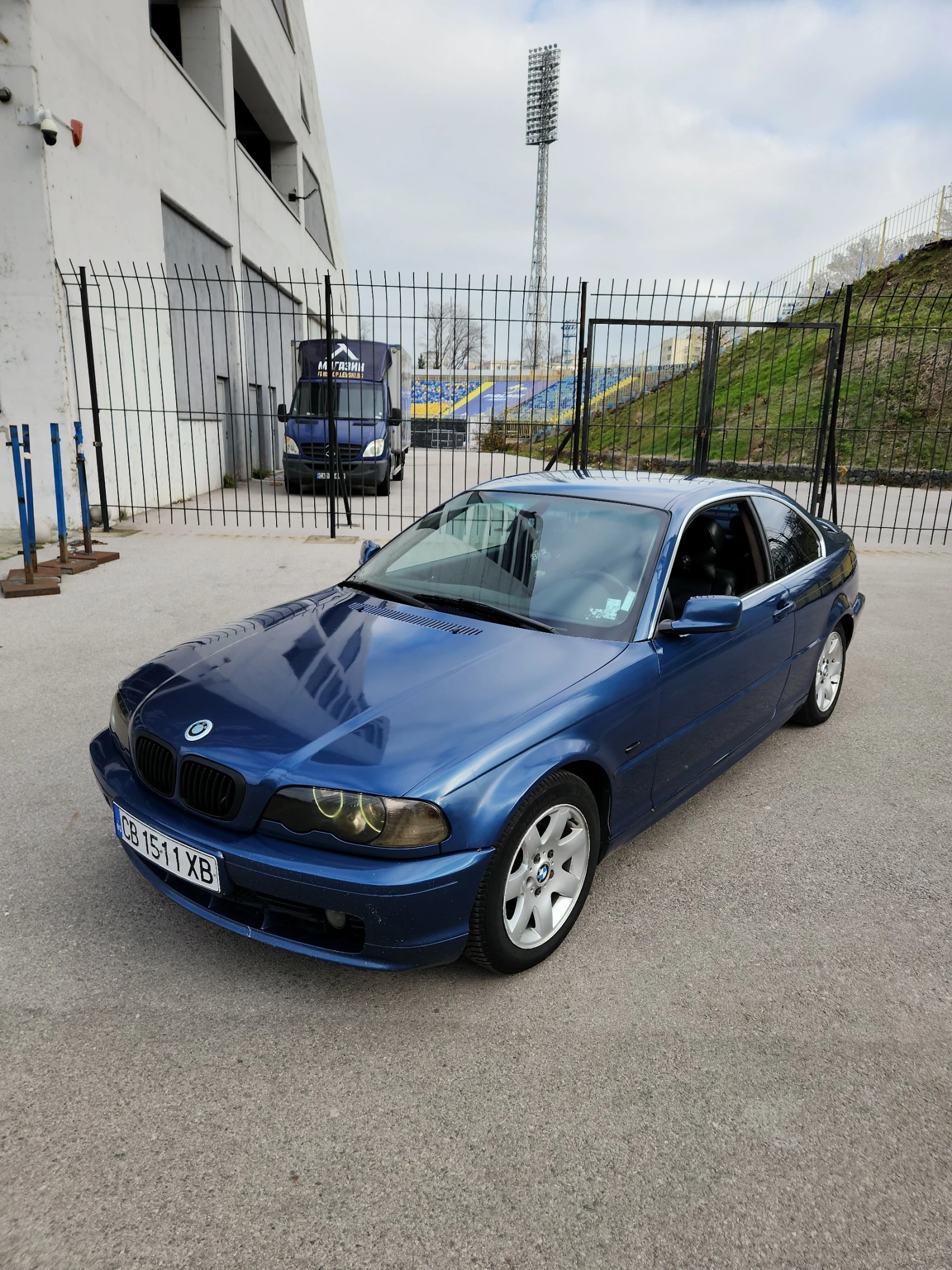 BMW 323 2.3 - изображение 2