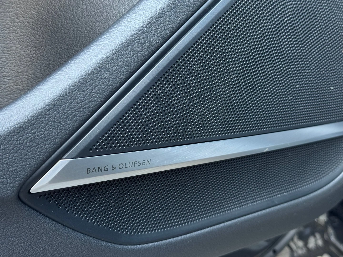 Audi A8 55 TFSI quattro | Mobile.bg � ����������� 9