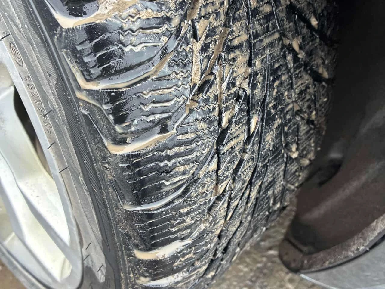 Audi A4 * Progressiv * CARFAX * KEYLESS * КАМЕРА, снимка 16 - Автомобили и джипове - 54073179