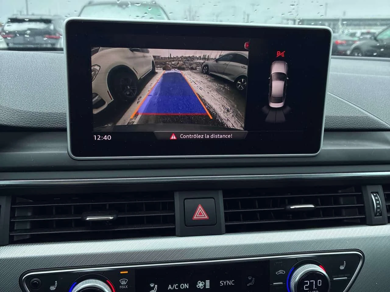 Audi A4 * Progressiv * CARFAX * KEYLESS * КАМЕРА, снимка 13 - Автомобили и джипове - 54073179