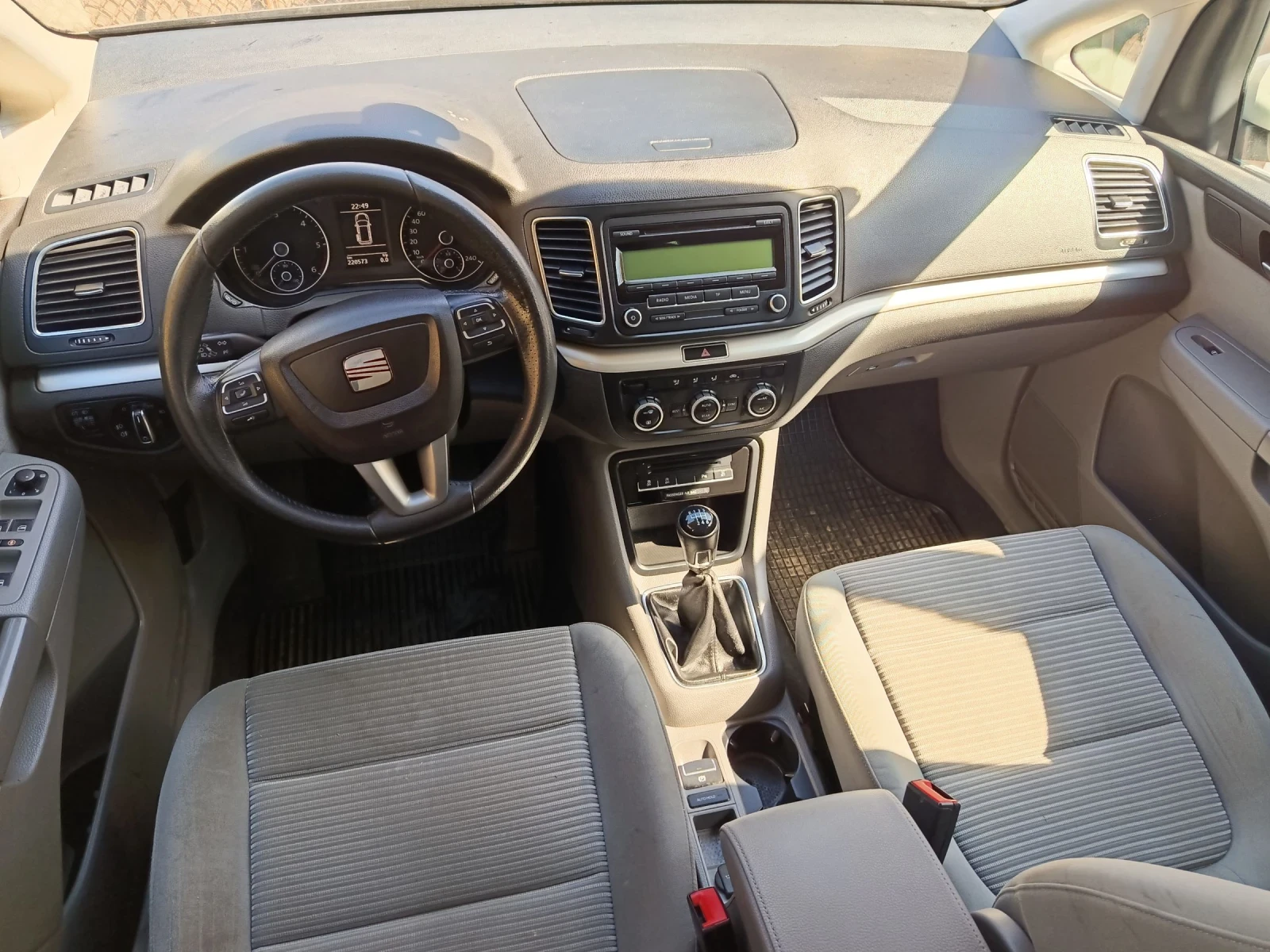 Seat Alhambra 2.0tdi, 140к.с., снимка 7 - Автомобили и джипове - 54154477