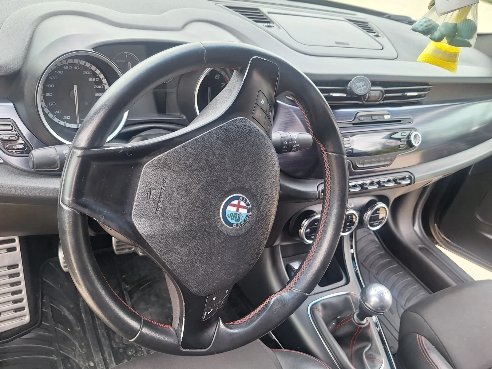 Alfa Romeo Giulietta, снимка 8 - Автомобили и джипове - 54464124