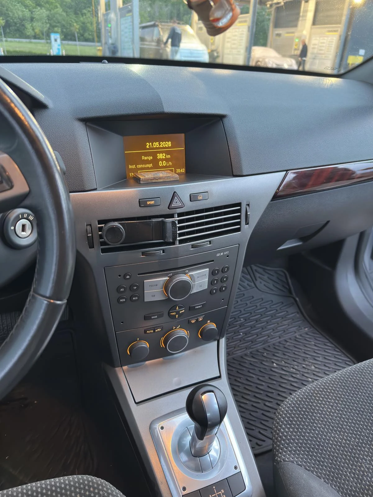 Opel Astra, снимка 12 - Автомобили и джипове - 54635374