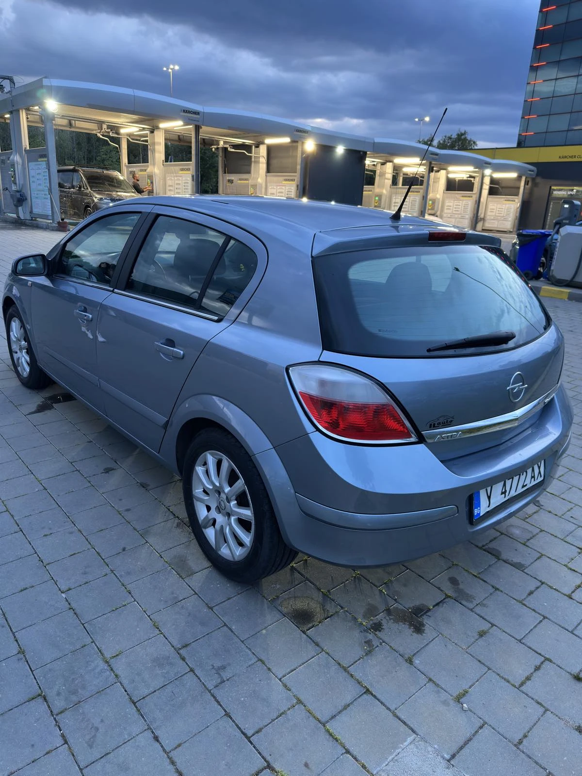 Opel Astra, снимка 4 - Автомобили и джипове - 54635374