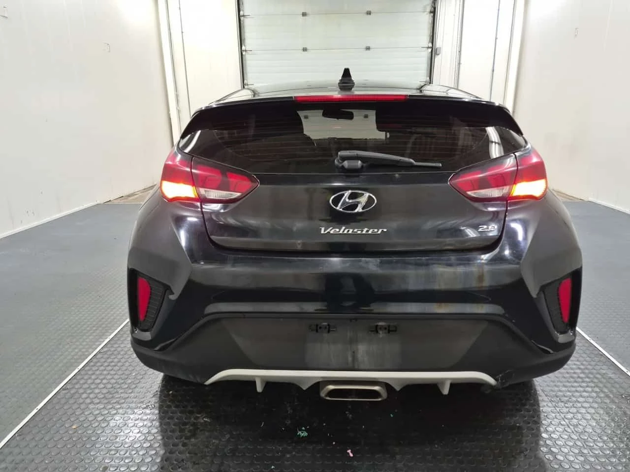 Hyundai Veloster  2.0 GL| ПОДГРЕВИ| 4 КЛЮЧА| CARFAX| АВТОКРЕДИТ, снимка 5 - Автомобили и джипове - 54793418