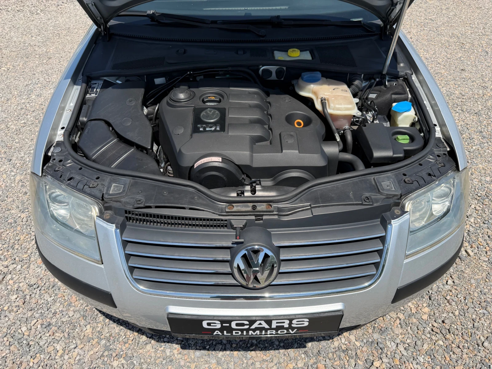 VW Passat 1.9/131кс., снимка 17 - Автомобили и джипове - 55105981