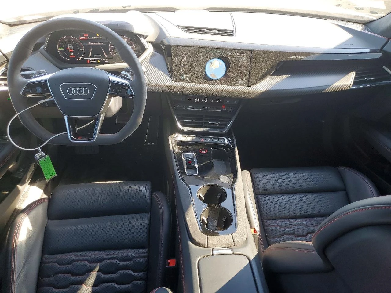 Audi E-Tron GT Rs, снимка 8 - Автомобили и джипове - 55533393