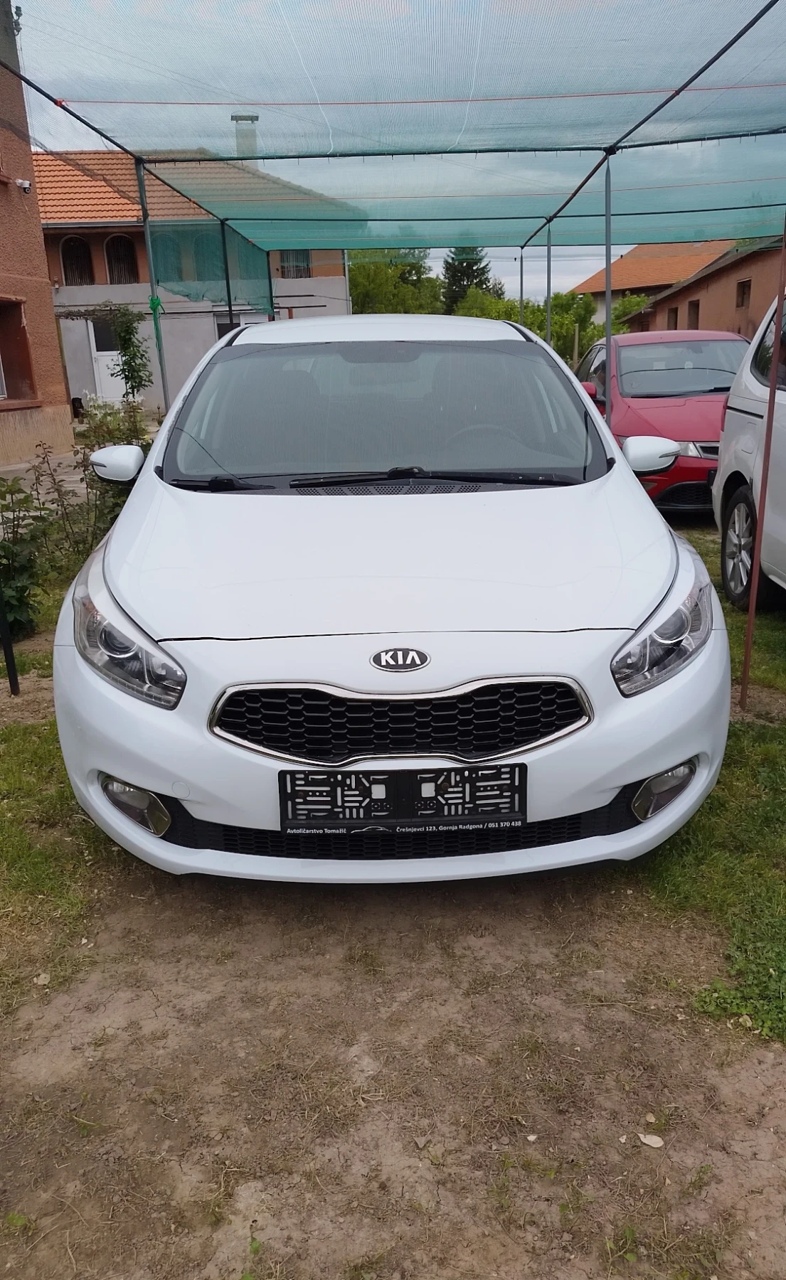 Kia Ceed 1.6crdi, снимка 4 - Автомобили и джипове - 55558523