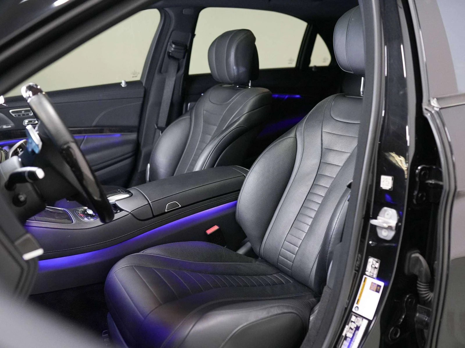Mercedes-Benz S 560 * | AMG PKG | PREMIUM & SPORT PKG | 19 IN * CARFAX, снимка 16 - Автомобили и джипове - 56073107