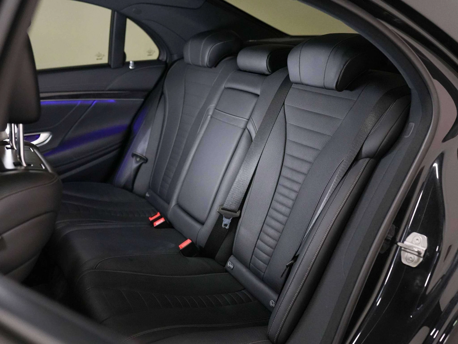 Mercedes-Benz S 560 * | AMG PKG | PREMIUM & SPORT PKG | 19 IN * CARFAX, снимка 17 - Автомобили и джипове - 56073107