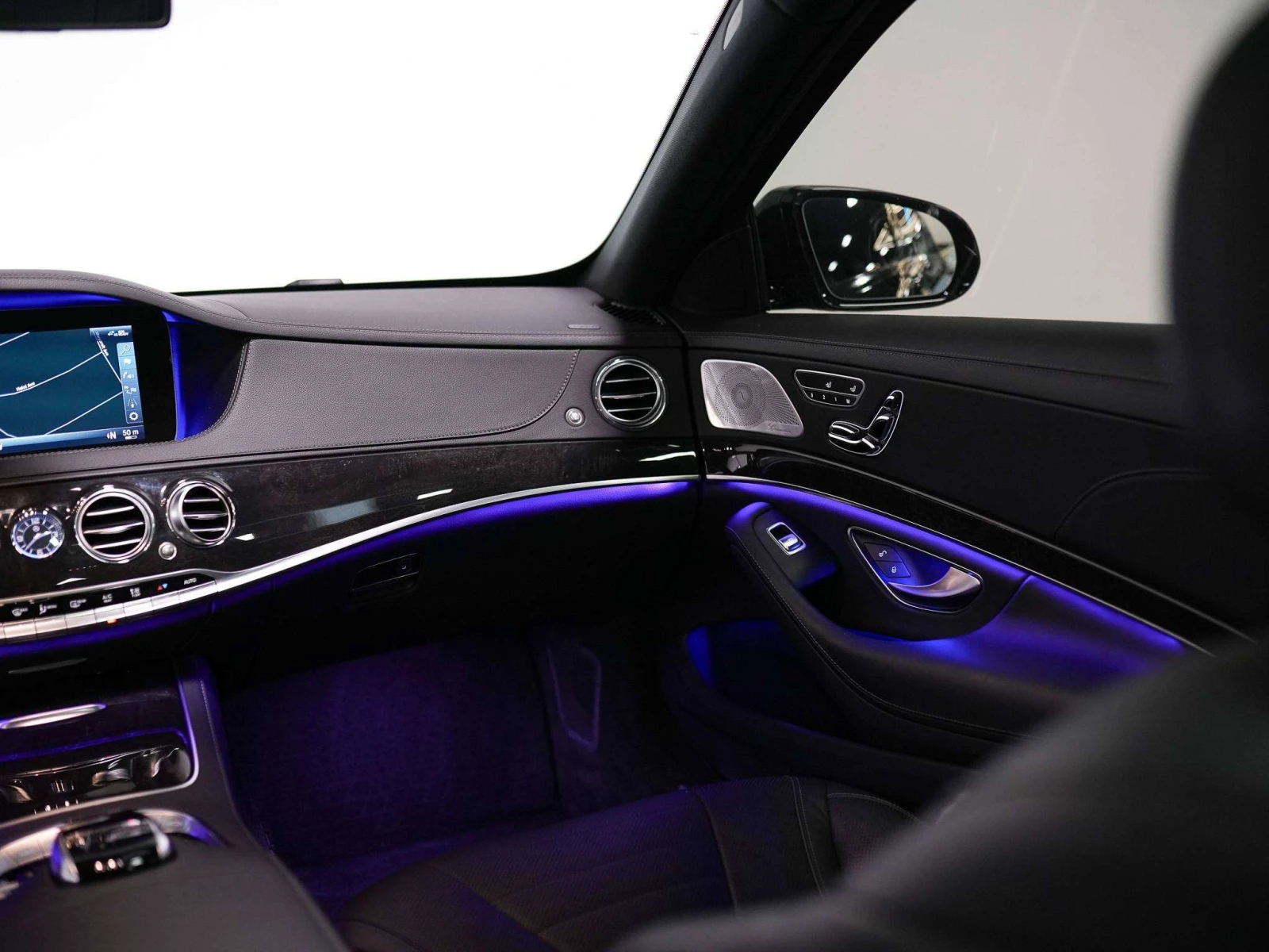 Mercedes-Benz S 560 * | AMG PKG | PREMIUM & SPORT PKG | 19 IN * CARFAX, снимка 12 - Автомобили и джипове - 56073107