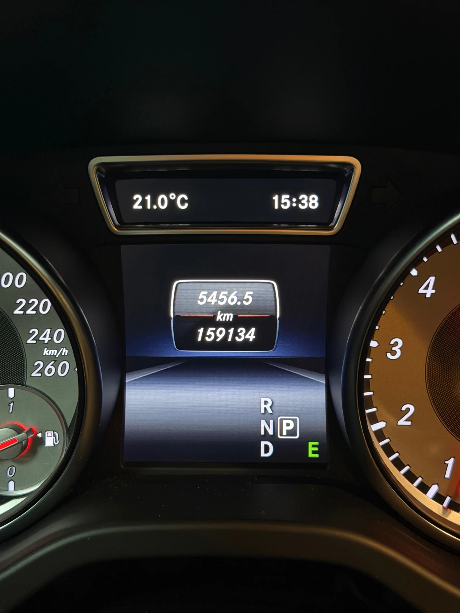 Mercedes-Benz CLA 250 AMG 4 Matic , снимка 15 - Автомобили и джипове - 56181802