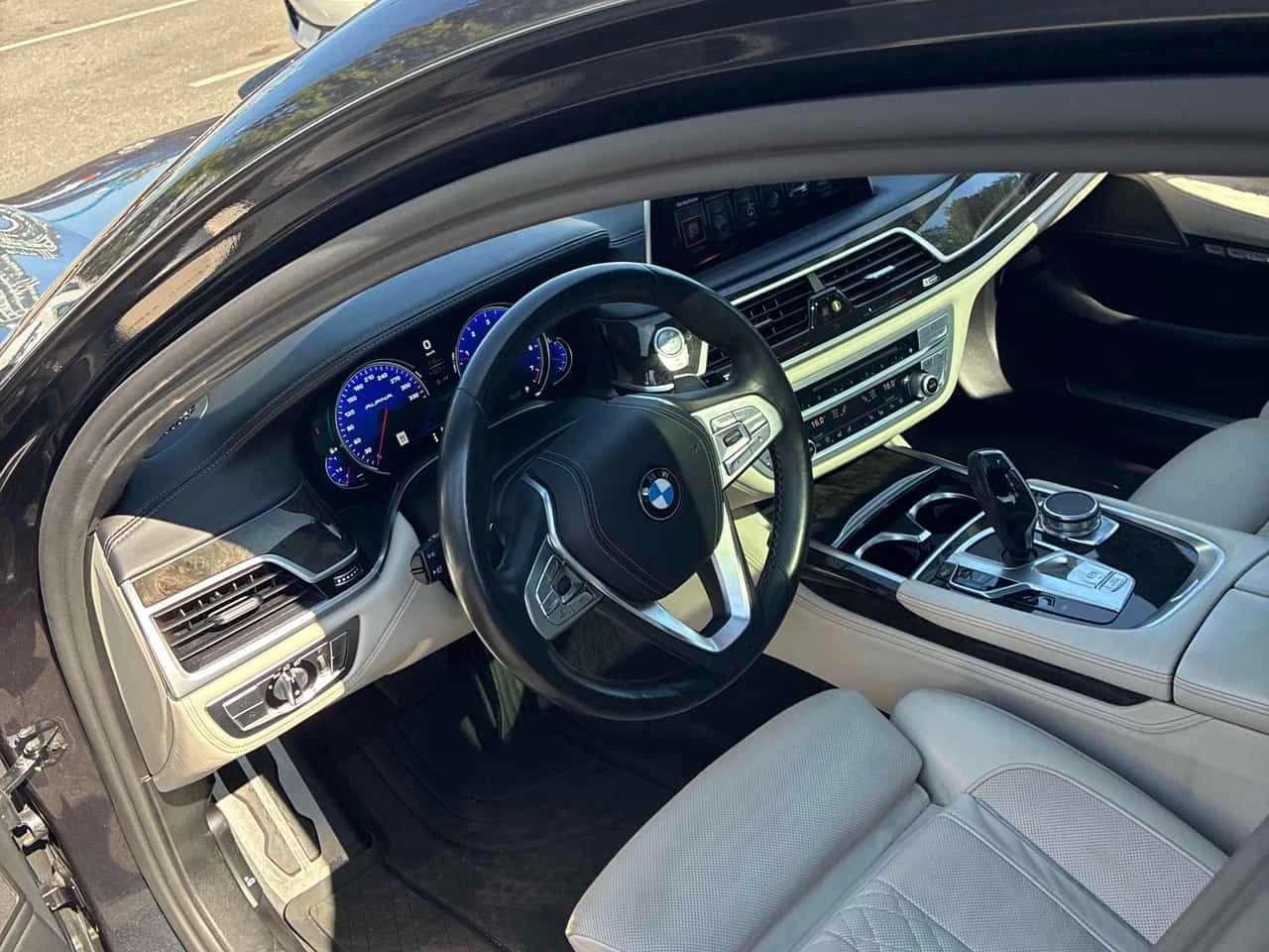 BMW 750 * XDRIVE * CARFAX * 52k km *  | Mobile.bg � ����������� 6