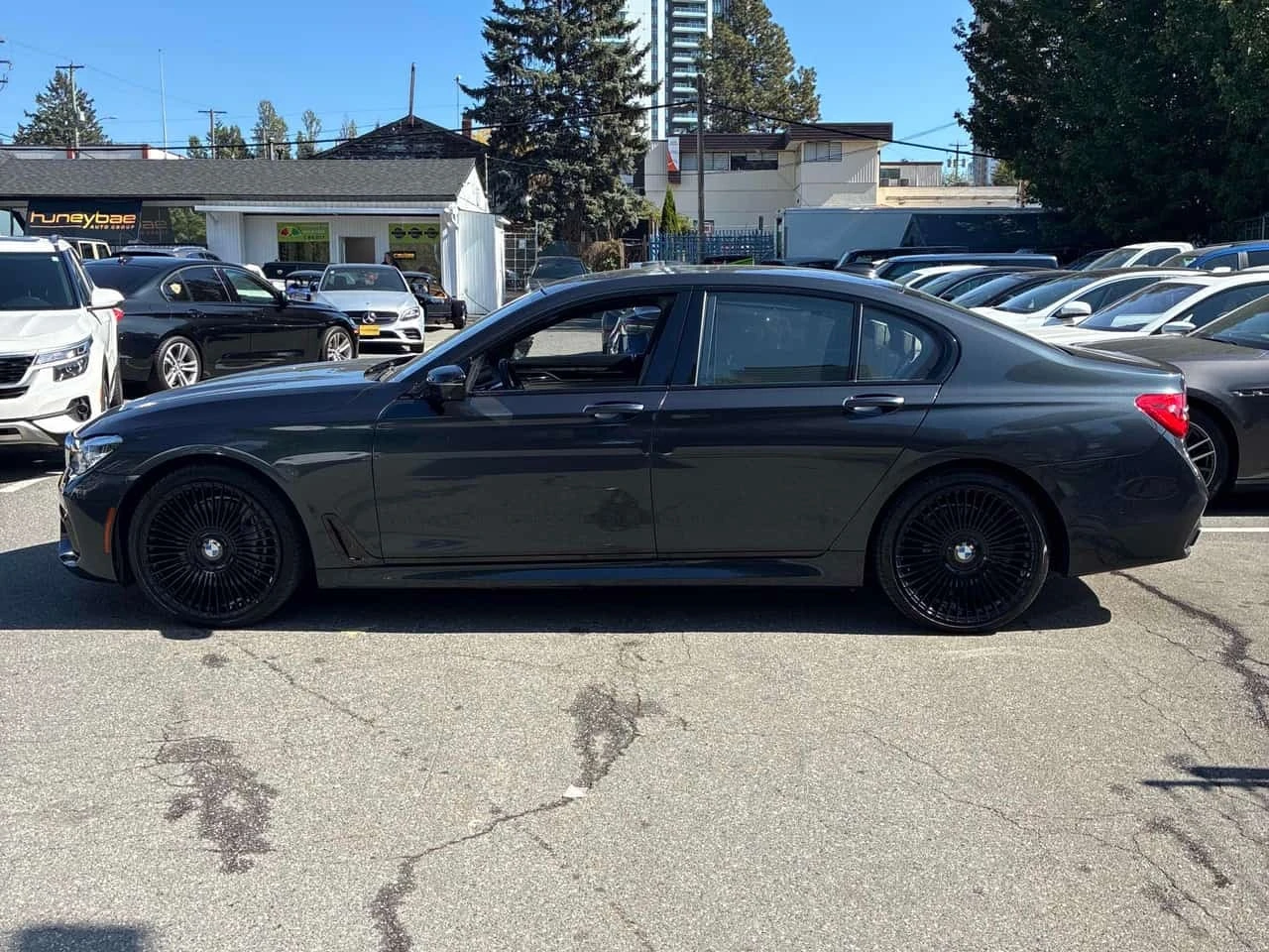 BMW 750 * XDRIVE * CARFAX * 52k km *  | Mobile.bg � ����������� 3