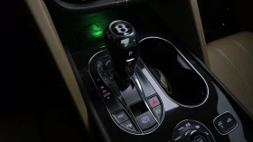 Bentley Bentayga 4.0 V8* ЛЮК* ОБДУХВАНЕ* МАСАЖ* HUD* 360* КРАЙНА ЦЕ, снимка 9
