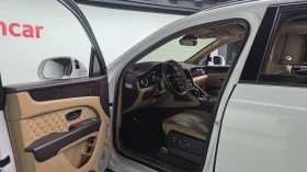 Bentley Bentayga 4.0 V8* ЛЮК* ОБДУХВАНЕ* МАСАЖ* HUD* 360* КРАЙНА ЦЕ, снимка 10