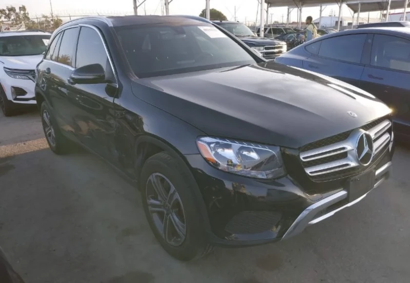 Mercedes-Benz GLC 300 SPORT UTILITY 4MATIC, снимка 2 - Автомобили и джипове - 47330191