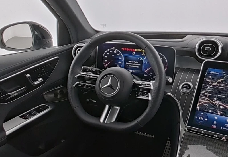 Mercedes-Benz GLC 300 d 4Matic = AMG Premium Plus= Гаранция, снимка 8 - Автомобили и джипове - 47851809