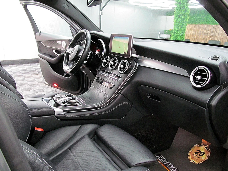 Mercedes-Benz GLC 220 KUPE/AMG/KeylessGo/4-Matic/KAMERA/СОБСТВЕН ЛИЗИНГ, снимка 16 - Автомобили и джипове - 51746640